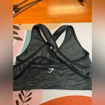 Gymshark ADAPT ANIMAL SEAMLESS SPORTS BRA
Medium Support Tiger Size Small Photo 3