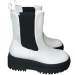 Good American Chelsea White and Black Chunky Lug Platform Boots Size 5 Photo 4