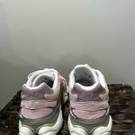 New Balance Pink 9060 Sneakers Photo 2