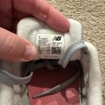 New Balance  565 Suede Gray & Pink Athletic Sneakers Women’s Size 8 Running Shoes Photo 7