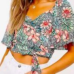Resort Wear tie front puff sleeve crop top in tropical floral print small p Green Photo 0