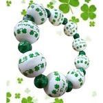 Happy St Patricks Day Shamrock Wood Beaded Stretch Bracelet Marbled Acce… Green Photo 1