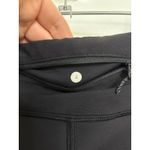 Lululemon  Leggings Womens 4 Black Tight Stuff Scalloped 23" Crop Luxtreme Photo 4