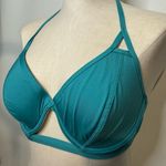 Red Carter  NWT bikini top Size Small Photo 2