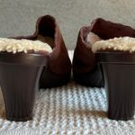 UGG  Australia 9 Sherpa Mule Clog chocolate brown Suede Block Heel 5563  Photo 6