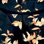 Threads 4 Thought Threads for Thought leggings Photo 1