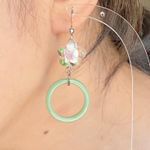 Handmade flower glass beads & green circle hoop unique fairy cottage retro style dangle earrings 🌼💚 Photo 6