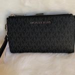 Michael Kors Jet Set Travel Double Zip Wristlet Photo 0