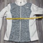 The North Face  Gray and Cream Zip-Up Jacket Size Medium Photo 4