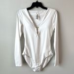 Trina Turk  Monaco‎ Ring Front Long Sleeve Paddle Suit White M Photo 2