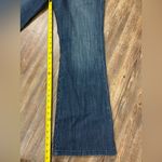 Old Navy NWOT  The Diva Low Rise Stretch Denim Blue Flare Trouser Jeans 6 Casual Photo 4