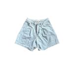 Abercrombie & Fitch Abercrombie Fitch The Loose Short High Rise Curve Love Light Wash Denim Size 27 Photo 4