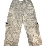 Pretty Little Thing  Gray/White Cargo Wide Leg Pants Photo 0