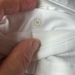 Lululemon NWT Speed Up Short *2.5" White - Size 14 Photo 4