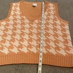 belle du jour  Houndstooth Sweater Vest Photo 6
