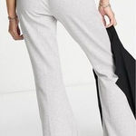 Topshop New jersey twill flare pant in Gray Size 6 Photo 0