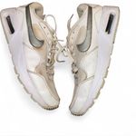 Nike  White Athletic Shoes Versatile Design Photo 2