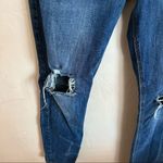 Old Navy  Rockstar‎ Mid Rise Distressed Denim Jeans Photo 4