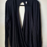 Mondetta  Women’s Black Open Front Exposed Back Athleisure Yoga Size Medium Photo 0