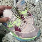 Nike  2022
Kyrie Infinity EP '1 World 1 People - Soft Pink' Photo 0