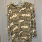 Above and Beyond Green Camo Ribbed Pullover Hoodie S Photo 0