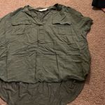 Market & Spruce  medium top Photo 3