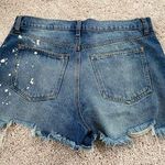 No Boundaries Shorts Photo 1