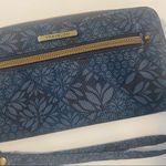 Travelon  Women's RFID Blocking Single Zip Wallet Wristlet Blue Floral Pr… Photo 1