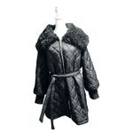 Women's Black Quilted Coat with Faux Fur Collar Size undefined Photo 2