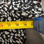 Ellison  Animal Print Blouse Size S Short Sleeve Textured Trim Photo 12