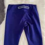 Athleta  Sonar Capri Size Small blue   Photo 4