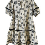 Voy dress off white with floral pattern and ric rac Cotton and linen sz Small Black Photo 0