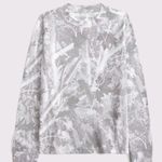 Abercrombie & Fitch shirt Photo 0