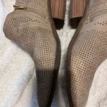 Lucky Brand beige laser cut ankle boots size 8.5 Photo 3