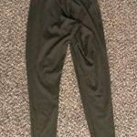 Gymshark Green Elevate Leggings Size Medium Photo 3