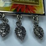 Merry Christmas Vintage Jewelry Pin Brooch Poinsettias and Dangling Pinecones Photo 4