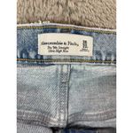 Abercrombie & Fitch NWT  The 90s Straight Ultra High Rise Light Wash Jeans 36/22L Photo 2