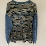 L Love Camo Pullover Long Balloon Sleeve Top Size Small Green Photo 6
