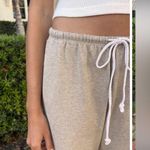 Brandy Melville - AUTUMN TIE SWEATPANTS Photo 2