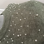 H&M Women’s XS Olive Green Pearl Appliqué Pullover Sweater. Oversized. Stretch. Photo 10