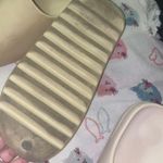 slides Tan Size 8 Photo 2