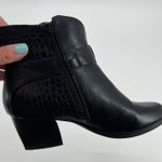 Baretraps Lane Block Heel Bootie black crocodile side zip basic boot size 6.5 Photo 3