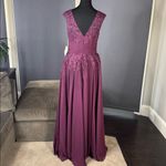 Women’s Chiffon & Lace Appliqué Full Length V Photo 3