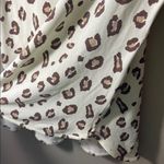 Wonderly  NWT leopard print cream brown rounded hem t shirt top Photo 3