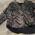 Gibson Latimer  large sparkly top Photo 4