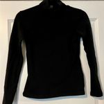 Uniqlo Uniqulo Women’s Black Long Sleeve Turtle Neck Top Size XS Photo 1