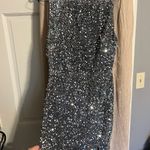 Selfie Leslie Dress Photo 4