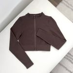Set Active Ribbed Long Sleeve Crop with Double Zipper in Color Pepper & Size XS Photo 1