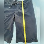 Patagonia  WOMENS black size 6  Board Shorts Photo 2