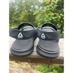 Reebok Womans Black/White Sandals Sz 6 Photo 2